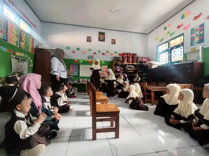 KEGIATAN PPL MAHASISWA STAIM NGANJUK